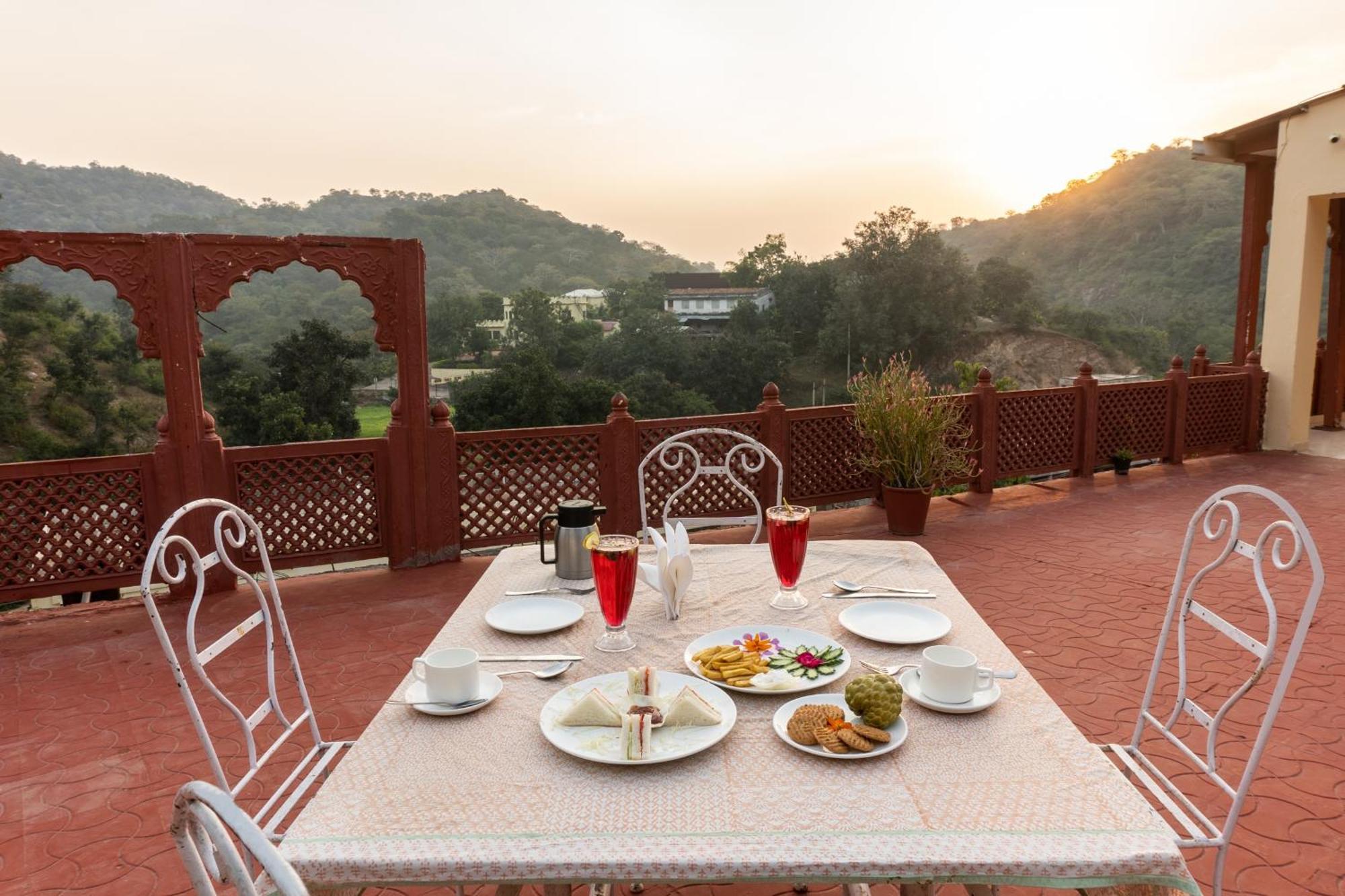 Treebo Kumbhal Castle, 2 Km From Kumbalgarh Fort Кумбалгарх Екстериор снимка